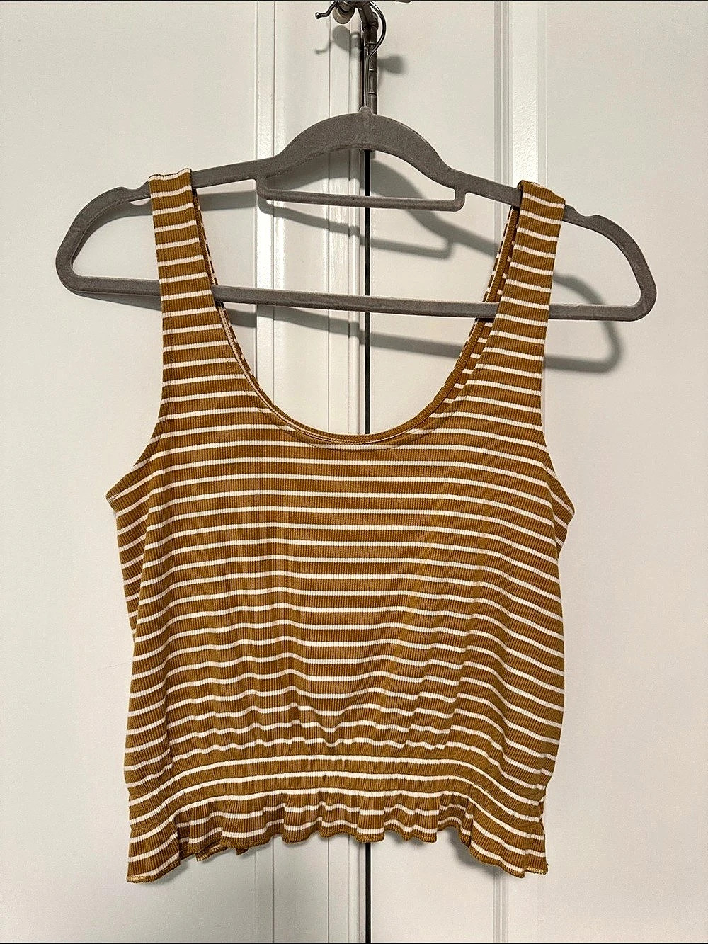 American Eagle Striped Tank Top in mustard yellow & White Size Medium